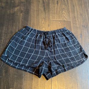 Brandy Melville Black grid patterned shorts!